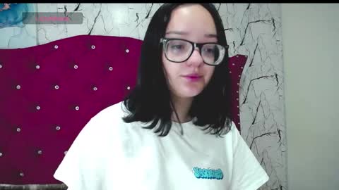 silvia_ls online show from December 8, 9:41 pm