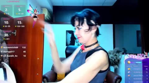 Snapshot of silvia_wallec chatting on January 24, 3:34 pm Silvia Wallec online show from January 24, 3:34 pm