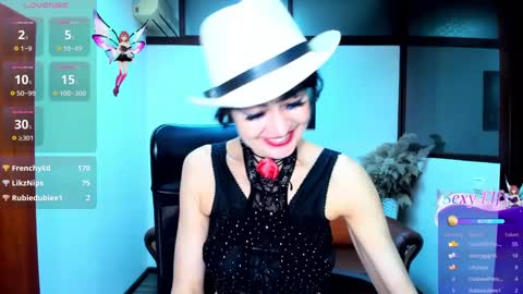 Snapshot of silvia_wallec chatting on January 25, 10:51 am Silvia Wallec online show from January 25, 10:51 am