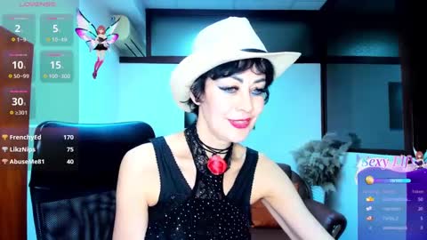 Snapshot of silvia_wallec chatting on January 25, 1:52 pm Silvia Wallec online show from January 25, 1:52 pm