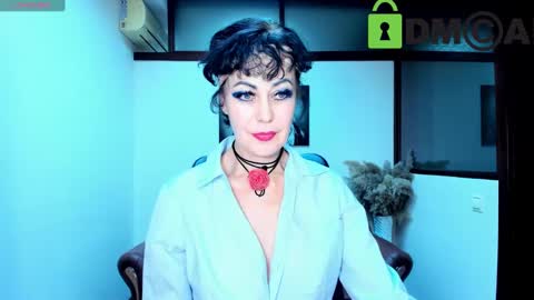 Snapshot of silvia_wallec chatting on February 15, 12:43 pm Silvia Wallec online show from February 15, 12:43 pm