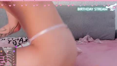 Snapshot of sima_wendy chatting on June 29, 10:15 am Wendy help me get get 69 likes online show from June 29, 10:15 am