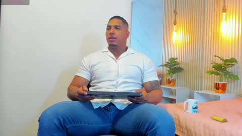 simeone_panda online show from January 12, 12:33 pm