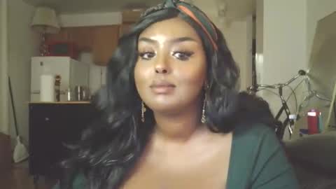 Simin Fox online show from November 7, 1:27 am