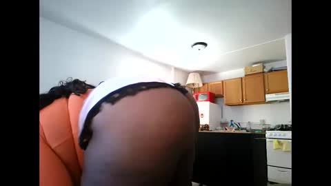 Snapshot of siminfox chatting on February 25, 6:17 pm Simin Fox online show from February 25, 6:17 pm