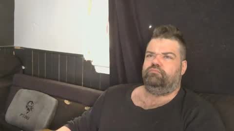 simon_8510 online show from March 30, 4:41 pm