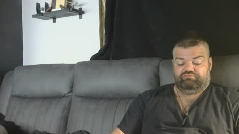 simon_8510 online show from August 1, 4:23 am