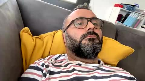 Snapshot of simon_bb chatting on September 12, 7:30 am Si online show from September 12, 7:30 am