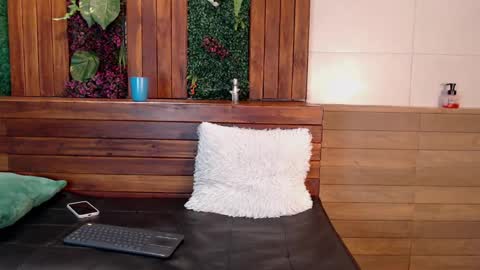 simon_durand online show from March 2, 9:42 am