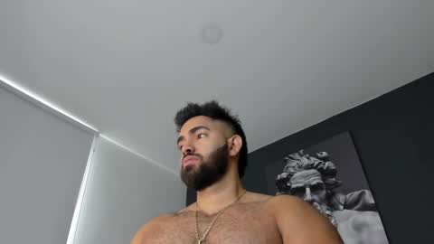 Snapshot of simon_leon01 chatting on February 17, 1:53 pm simon_leon01 online show from February 17, 1:53 pm