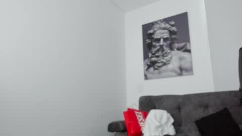 Snapshot of simon_leon01 chatting on November 21, 11:42 am simon_leon01 online show from November 21, 11:42 am