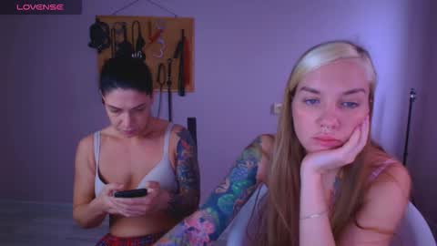 simona_moonshine online show from November 18, 9:25 am