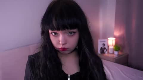 Flora online show from March 31, 8:04 am