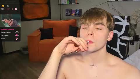 Simon online show from December 19, 9:44 pm