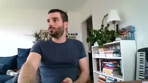 Snapshot of simonxtem chatting on February 17, 2:24 pm Simonxtem online show from February 17, 2:24 pm