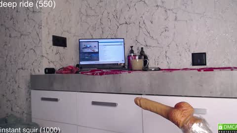 regina online show from October 14, 7:42 am