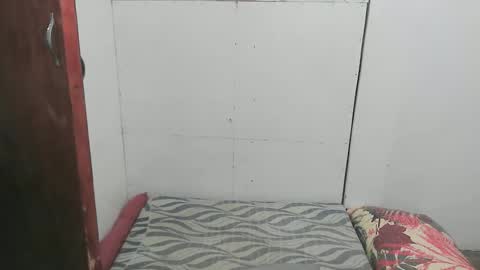 marisweet online show from February 21, 8:04 am