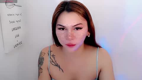 Snapshot of simplepinayx chatting on January 1, 3:03 pm call me nath online show from January 1, 3:03 pm