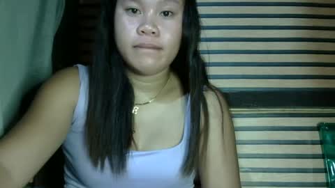 Snapshot of simply_y0urs chatting on December 17, 5:47 pm simply_y0urs online show from December 17, 5:47 pm