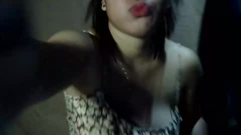 Snapshot of simply_y0urs chatting on February 6, 5:40 pm simply_y0urs online show from February 6, 5:40 pm