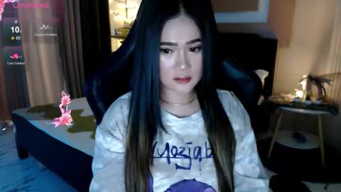 Adrianna Fowler online show from February 24, 2:20 am