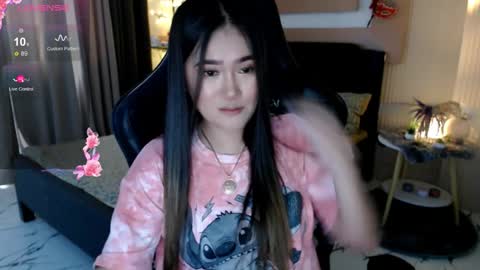 Adrianna Fowler online show from March 21, 2:27 am