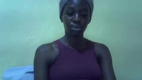 simplyloy33 online show from April 17, 7:06 pm