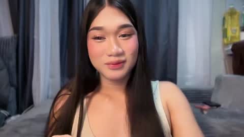 Snapshot of simplysultrykylie chatting on June 20, 1:03 pm Kylie online show from June 20, 1:03 pm