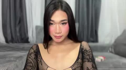 Snapshot of simplysultrykylie chatting on July 9, 7:45 am Kylie online show from July 9, 7:45 am