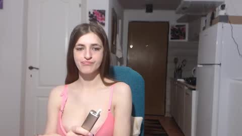 Snapshot of simyhvn chatting on January 23, 5:56 am simyhvn online show from January 23, 5:56 am