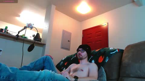 Snapshot of sin_lord chatting on November 4, 8:19 pm Husky Dad online show from November 4, 8:19 pm