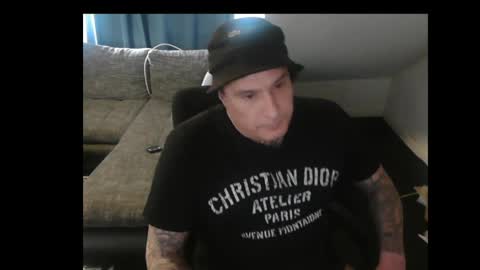 sinalco1975 online show from March 31, 3:01 pm