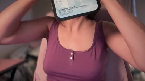 Sindra online show from October 25, 7:08 pm