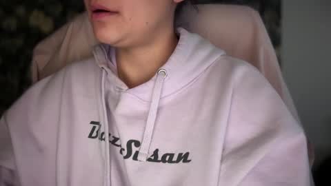 Sindra online show from November 24, 6:07 pm