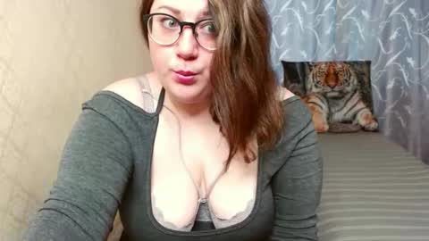 Angela online show from March 26, 9:59 am