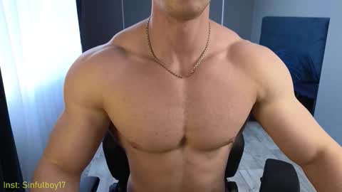 Snapshot of sinffuly chatting on March 14, 12:10 pm Richard online show from March 14, 12:10 pm