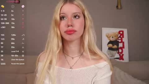   online show from June 1, 8:43 pm