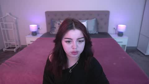 Kira online show from June 4, 12:44 pm