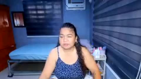 sinfullwife6969 online show from August 5, 7:33 am