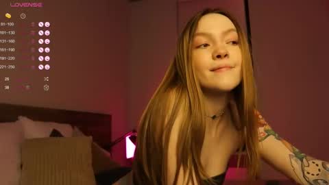 Snapshot of sinfulsmile_ chatting on March 9, 1:15 pm Ivy online show from March 9, 1:15 pm