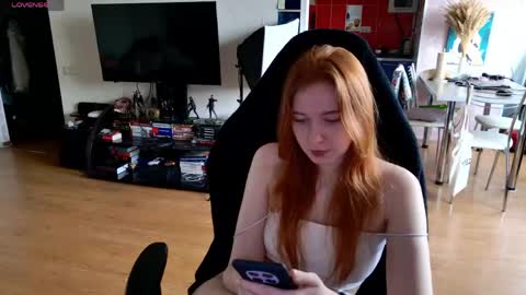 Alya and Mr. Sinner online show from June 5, 7:47 am