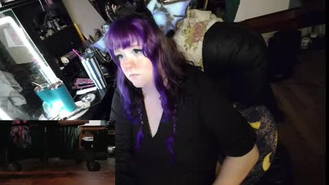 Snapshot of sinstresshemlock chatting on April 12, 2:38 am Sinstress hemlock online show from April 12, 2:38 am