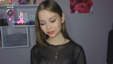 Emma online show from December 15, 10:30 am