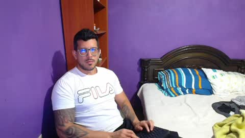 Snapshot of sir_anderssen chatting on April 9, 1:05 am Sir. Anderssen online show from April 9, 1:05 am