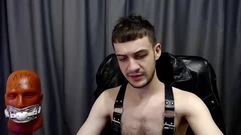 Sir Damien online show from October 19, 2:45 am