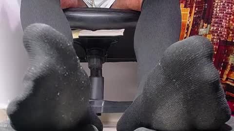 Snapshot of sir_kev66 chatting on March 6, 9:42 pm only foot worshipers here online show from March 6, 9:42 pm