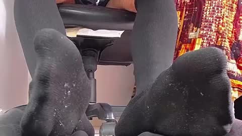 Snapshot of sir_kev66 chatting on March 12, 6:33 pm only foot worshipers here online show from March 12, 6:33 pm