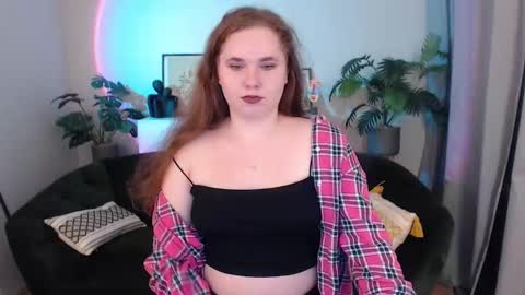 Snapshot of sireen_kiss chatting on September 17, 6:37 am Sireen online show from September 17, 6:37 am