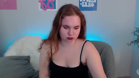 Snapshot of sireen_kiss chatting on September 18, 7:54 am Sireen online show from September 18, 7:54 am