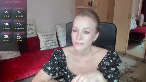 sirenasilk online show from July 4, 8:31 am